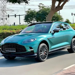 Aston Martin DBX 707