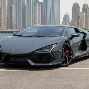 Lamborghini Revuelto
