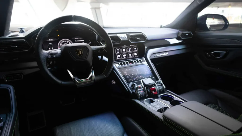 Lamborghini Urus Mansory